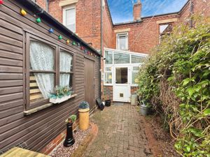 Photo 18- click for photo gallery